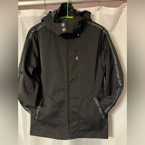 Louis Vuitton Cup vintage rare black jacket with removable Hood. EUC